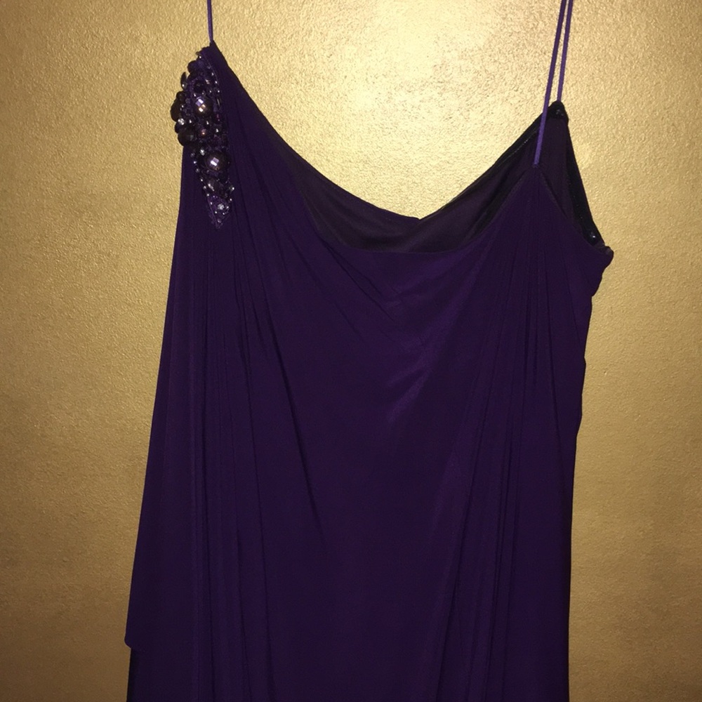 One shoulder cape sleeve midi dress